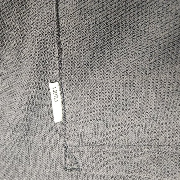 Vuori Short Sleeve Ace Button Down Charcoal Men Size Large Small Holes See Photo - Picture 5 of 12